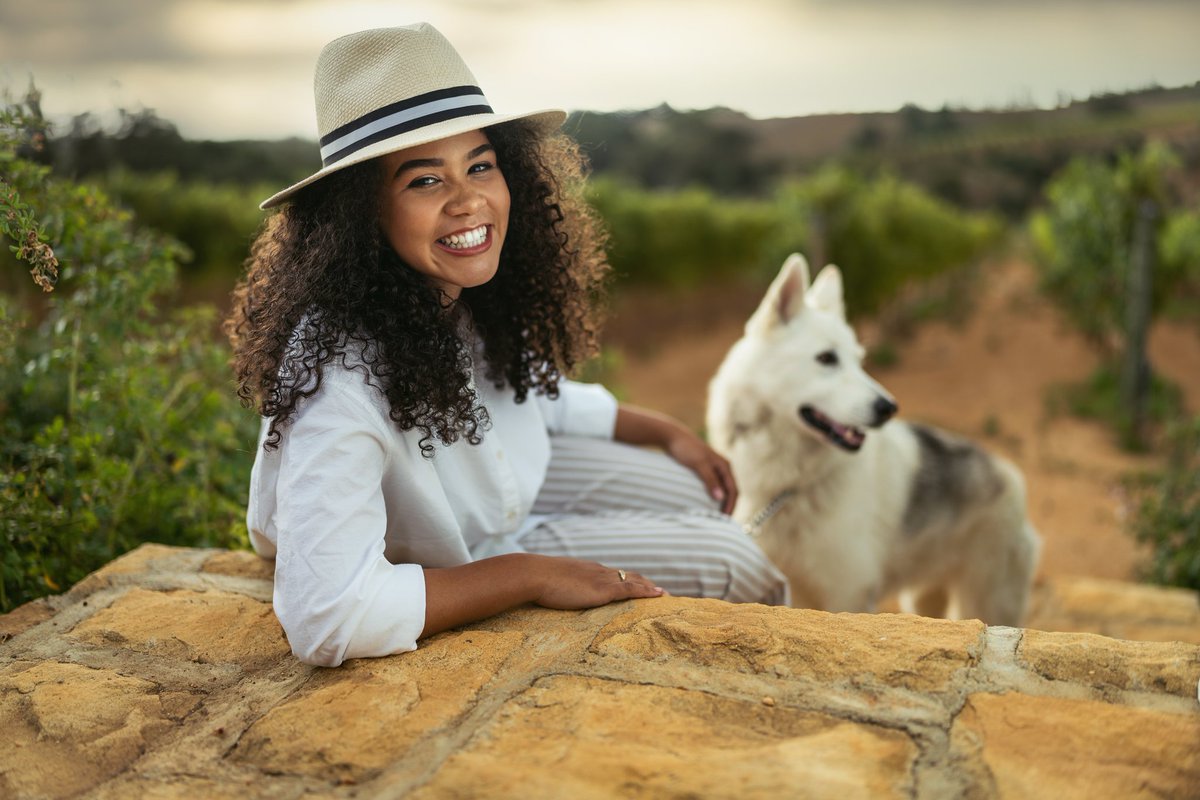 drinksblogger's tweet photo. ‼️CONGRATULATIONS‼️
Kiara Scott, the talented young winemaker of Brookdale Estate in the Cape Winelands, has received recognition from WineLand magazine as one of 2021’s most promising young wine ambassadors in the South African wine industry. https://t.co/YuLDeythZC