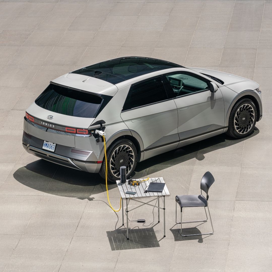 schluetergroup's tweet image. The exciting new IONIQ 5 is now available for pre-order from Schlueter Hyundai. The beautifully designed IONIQ 5 marks the beginning of our brand-new EV series. buff.ly/3fEVXqN

#schlueterhyundai #ioniq5 #ev #electric #hyundai