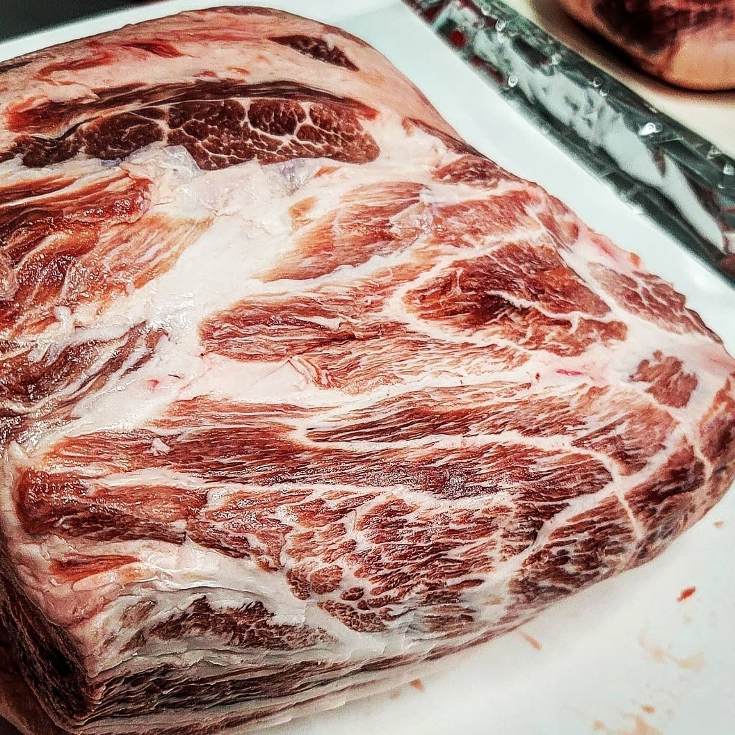 kcgrillingco's tweet photo. If you want the best pork on the planet, what we like to call the "Wagyu" of pork, then you have to come get some of these @PrairieFresh USA Prime Pork butts right here at @kcgrillingco.
#kcgrillingco #bbqnation #bbqlife #bbqfamily #grilling #kcbs #pork #prairiefresh #marbledaf https://t.co/gDlH8yXAyi