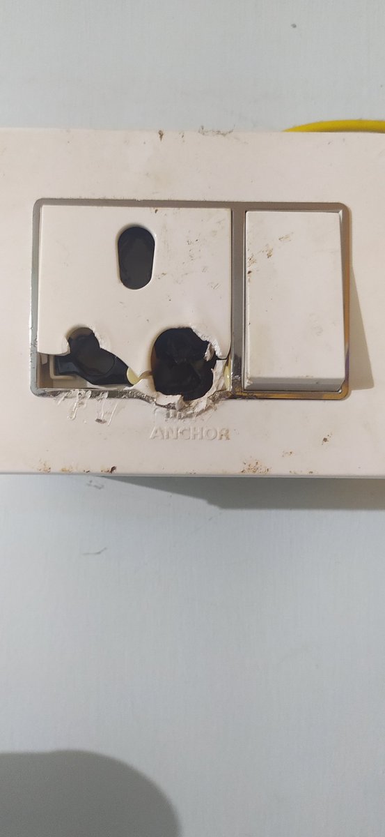 Deepak63137586's tweet photo. @AnchorPanasonic So this is how safe Anchor peripherals are https://t.co/1x61jdaUls