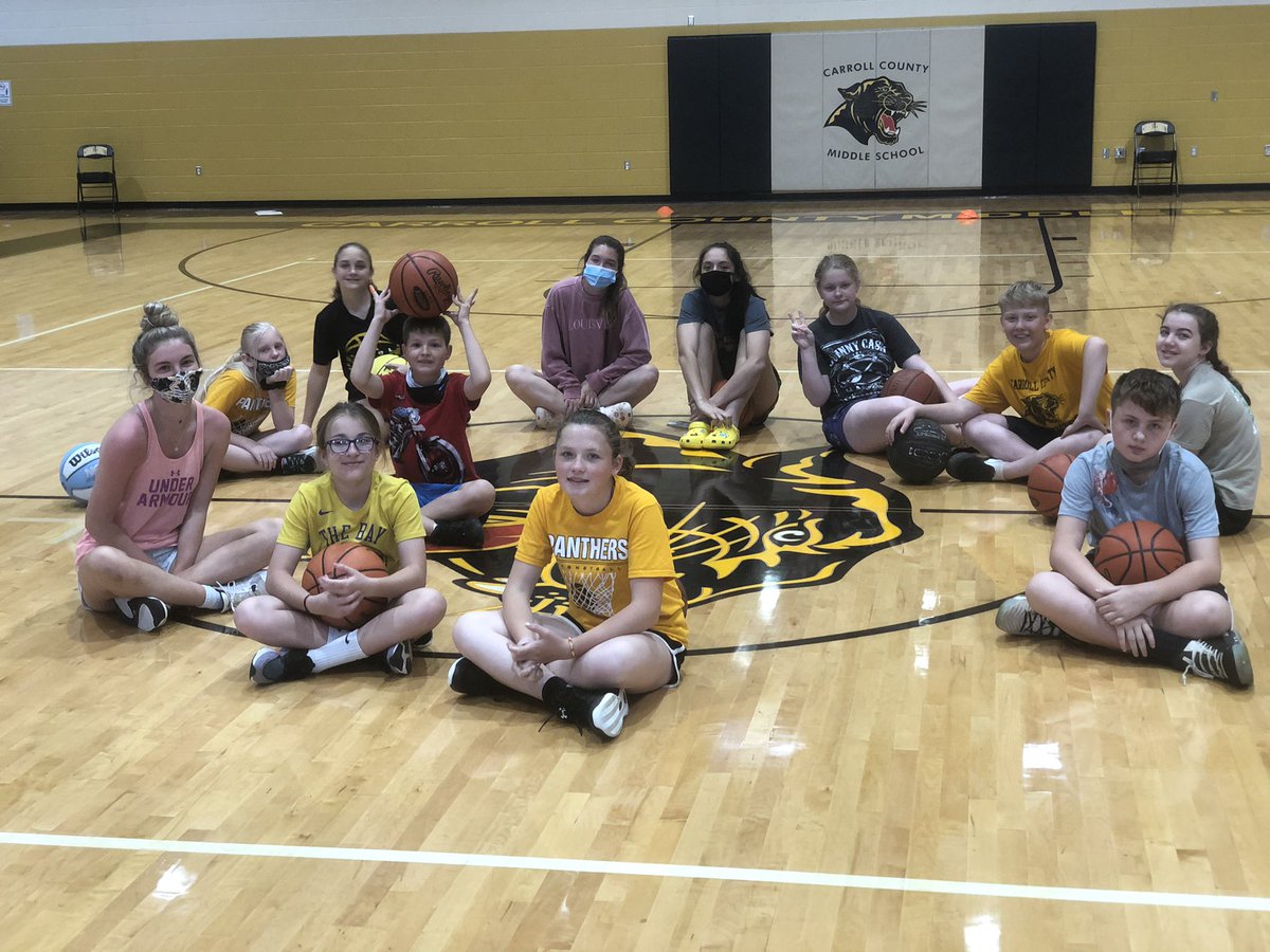 LadyPanthersCC's tweet photo. Huge turnout for our Little Panther camp! We loved seeing all the smiling faces ready to learn some stuff about basketball! 🏀 https://t.co/2wT6SriuwU