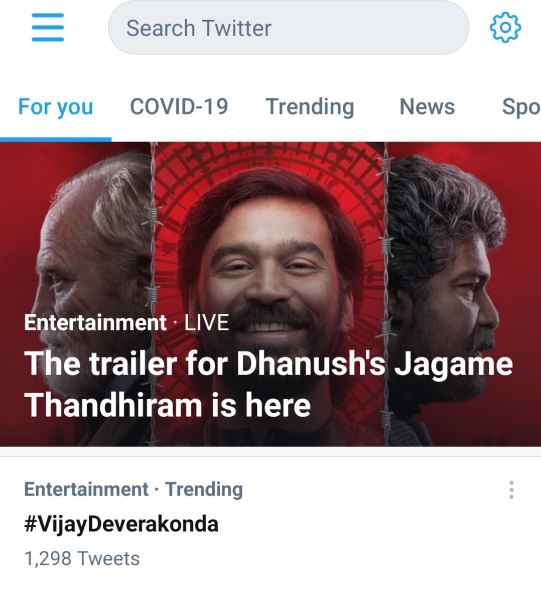 VijayRowdiesKL's tweet photo. #VijayDeverakonda Trending in India 
@TheDeverakonda 😎 #MostDesirableManVijayDeverakonda https://t.co/Xcfo6O7P3m