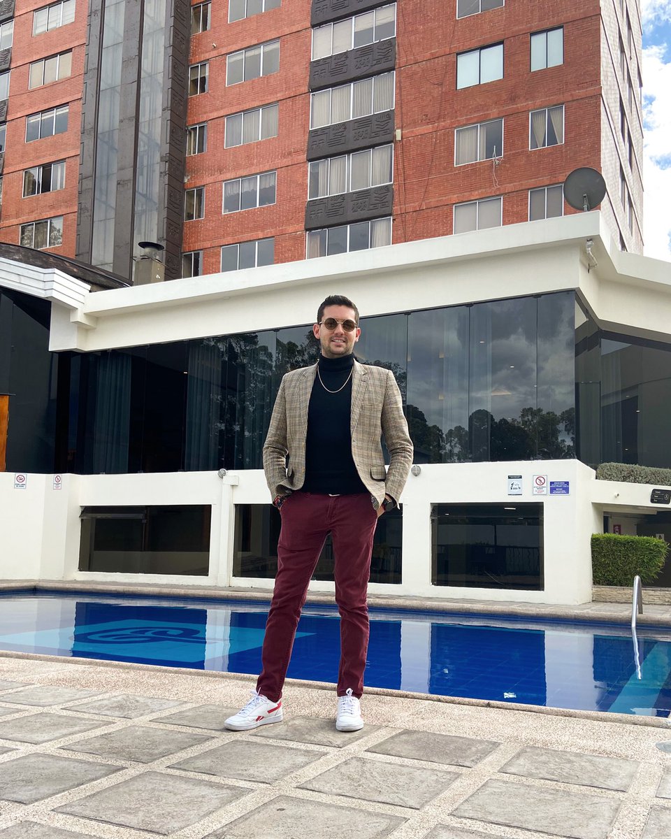 carlosherrerafx's tweet photo. APLICAR LO QUE APRENDES 🔥💪🏻

Esto es lo que diferencia a una persona exitosa de un sabelotodo sin resultados 🎩🎯

Todos los días aprende cosas nuevas y todos los días aplica lo aprendido 👊🏻🎉 https://t.co/kR770mrg3x