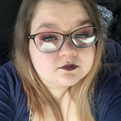 vikkisbreakdown's tweet photo. Enjoy this random picture! Missed you guys! 💕💕💕💕 Happy Pride babies #NewProfilePic https://t.co/QbD7MRaBSV