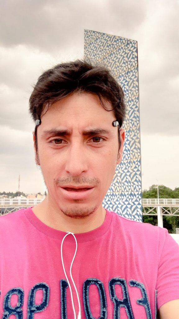 niocro's tweet photo. La primera del mes....
#soyrunner #runnerday #FelizMartesATodos #corroamipaso #RunningMan #RunningWithTumiSole https://t.co/BagyET0eo0