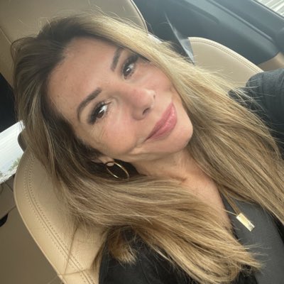 LupeErwin's tweet photo. #NewProfilePic https://t.co/vlhh7JFth1