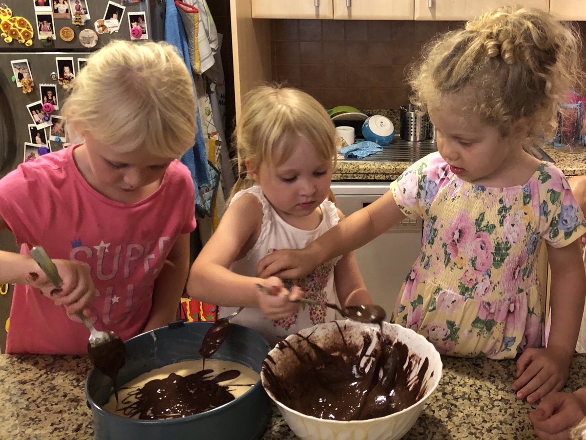 WPS_FS1's tweet photo. What an #AMathsing cake Polina, Ekaterina and Victoria. What lovely teamwork creating your wonderful Maths cake ๐ #WPSFS1B #WPSFSMaths #WPSMaths https://t.co/FJMI2s0pqn
