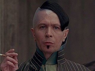 Dang. 80% of people in LA have Gary Oldman’s haircut from The 5th Element now. https://t.co/JkFcBng7X6