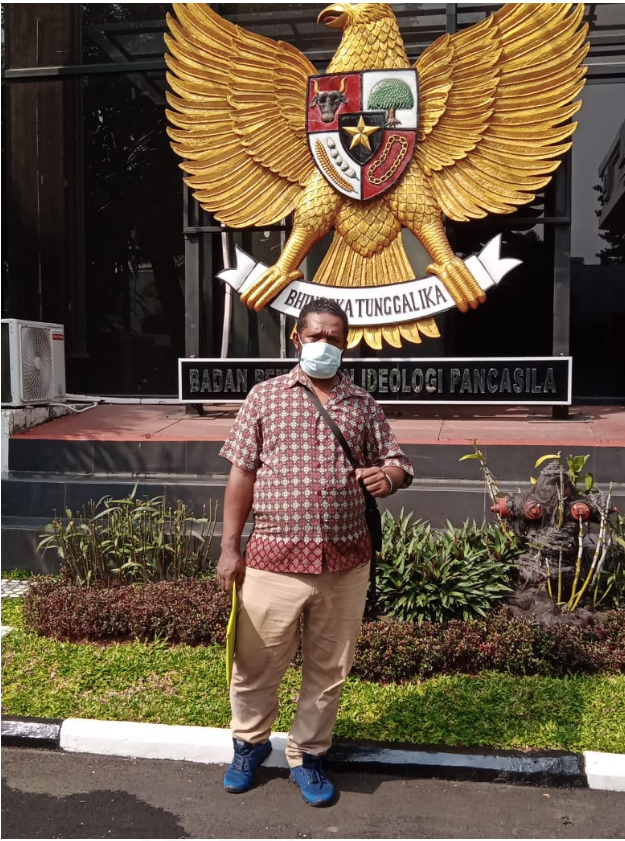PoesTri's tweet photo. Masihkah negara +62 memperhatikan kami sebagian warga +62 mencari keadilan 4 thn lebih sdh ketemu petinggi +62 ,sudah lontang lantun mencari PANCASILA
#PancasilaJiwaBangsa https://t.co/hdqHnKWAqC