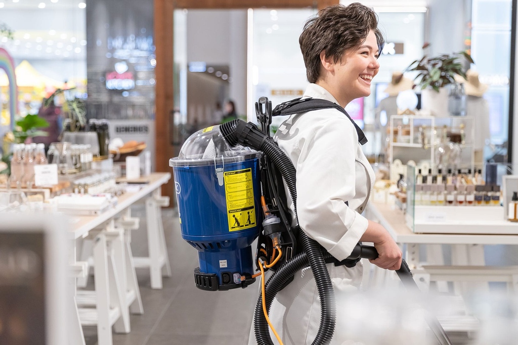 Happiness and vacuuming should go hand in hand.

Just ask the 96% of reviewers recommending <a href="/pacvac/">paco vaca</a> products that we build to last!

#pacvac #happycustomers