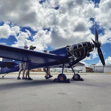 twintair737's tweet photo. @LemordantAude @airfrance @GroupeADP @TotalEnergies @JetflyAviation @DoigtsurLeTruc @GarminAviation @DGAC @FFAeronautique @airsports_fai [#Aerobatic #MXAircraft #Voltige] .. 🇨🇵🛩️🌐 @LemordantAude. Bonjour Aude. Je partage votre joie et satisfaction. 👌Naguib de Lyon .. Captain @erprevot : "Rigueur et exigence". 💙🇨🇵✈️🌐 #Aéronautique #Aviation @maunouryc @AeroclubFrance @AirFranceFR #AirFrance.
📸 ©@LemordantAude. https://t.co/fJZEKsVcLD