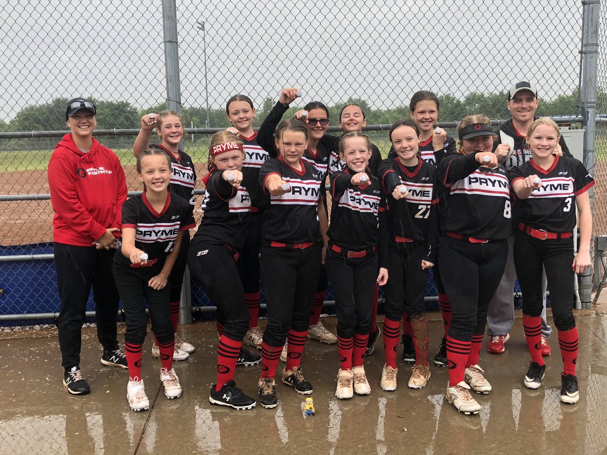 prymefastpitch's tweet photo. Pryme 12u - GT with a strong 2nd place finish at the Memorial Day 7gg this weekend at savage. Didn’t get to finish due to the weather but a great 6-1 weekend nonetheless. Congrats ladies!
#prymefastpitch
#sticksinabundle https://t.co/P69aVwW7Pw