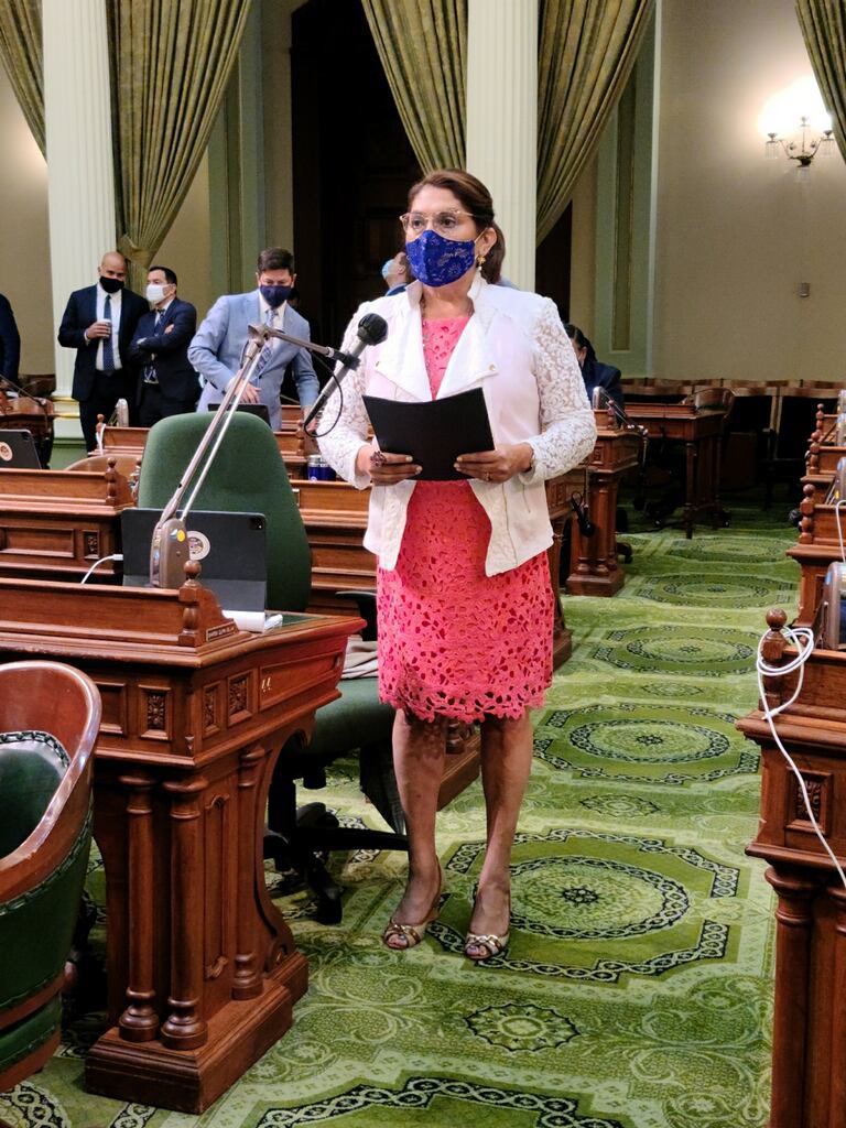 Sharon Quirk-Silva tweet media