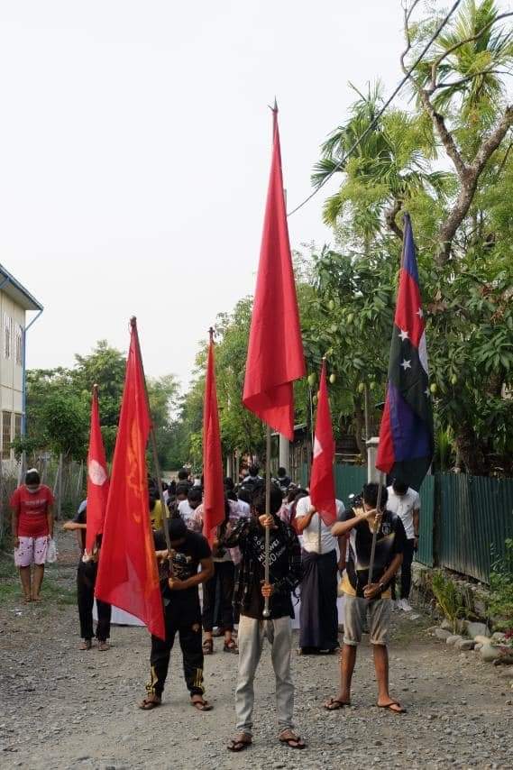 Locals in Sagaing Region’s Kale took to the streets on Wednesday, warning the military regime that its days are numbered. #Jun2Coup #WhatsHappeningInMyanmar