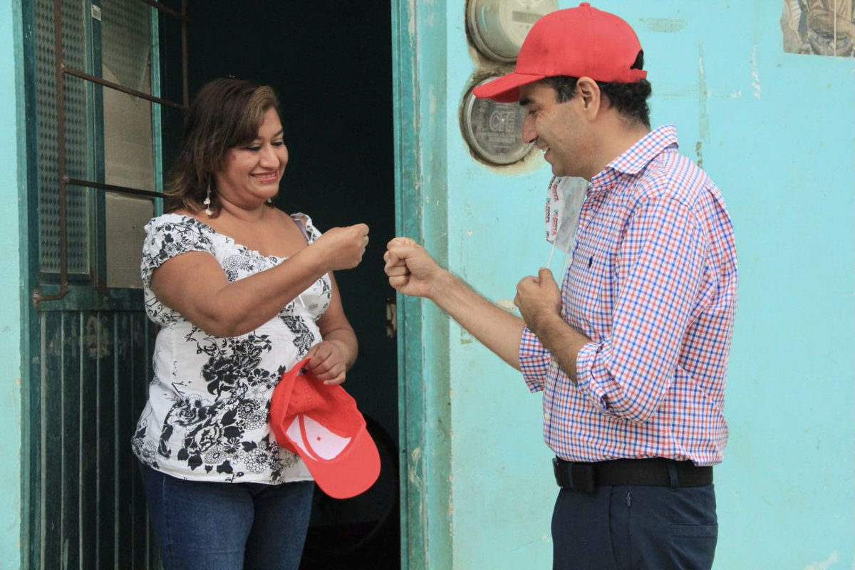 AdolfoMotaH's tweet photo. Hasta el último rincón del #distrito8 seguimos sumando aliados e invitándolos a que juntos construyamos un mejor #Congreso por el bienestar de #Veracruz!

#UnidosSomosMásFuertes https://t.co/3o50V1POHA