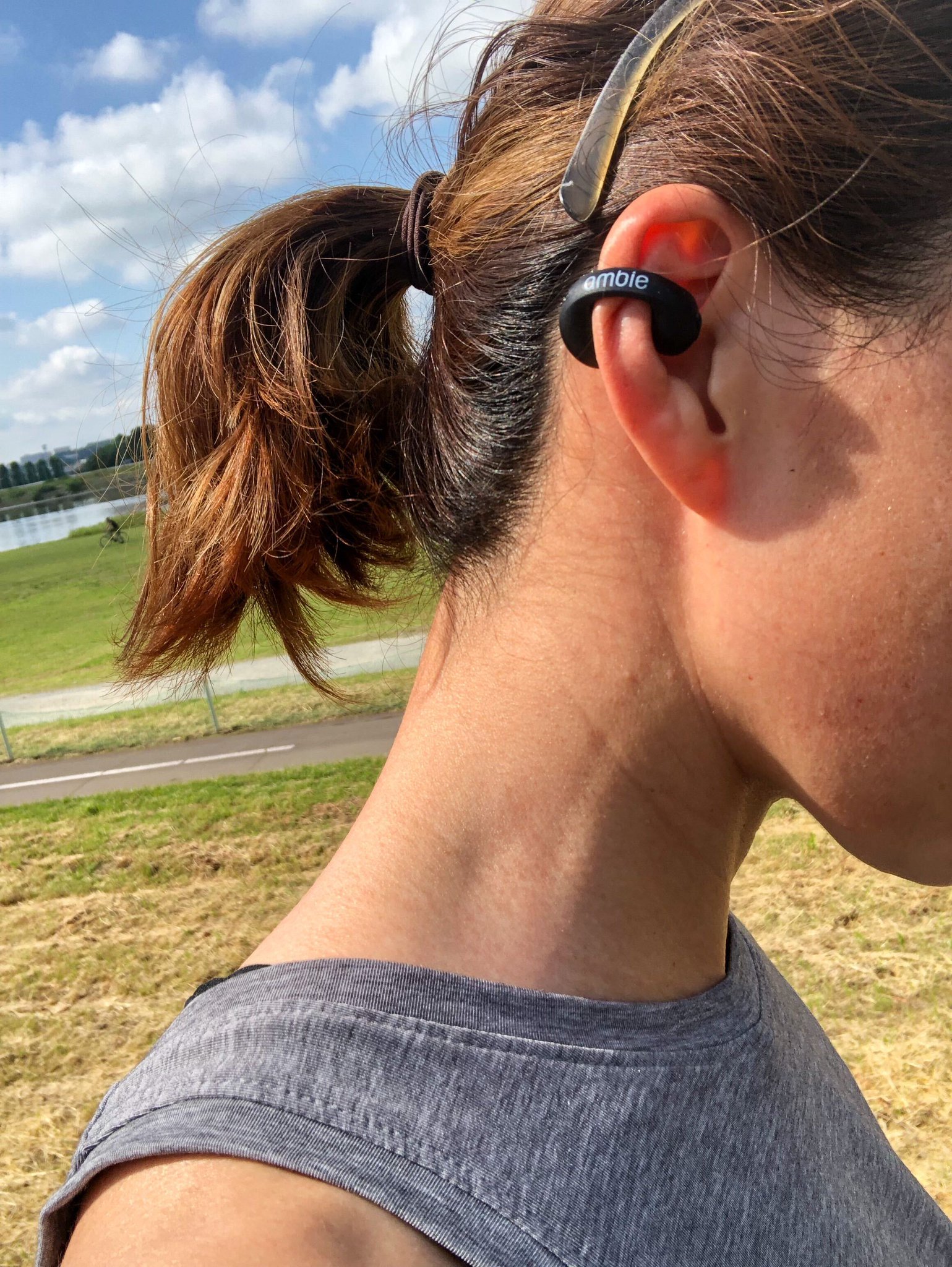 Ambie アンビー 耳をふさがないイヤホン 今日は グローバルランニングデー この快適さを全世界のランナーに早くお伝えしたい Ambie 耳をふさがないイヤホン Globalrunningday Ambie アンビー 耳をふさがないイヤホン 今日は グローバルランニングデー この快適さを全世界のランナーに早くお伝えしたい Ambie 耳をふさがないイヤホン Globalrunningday
