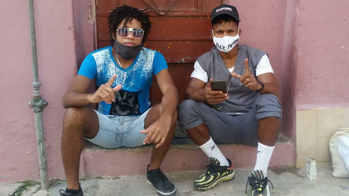 cubacenter's tweet photo. From @CubaCenter we ask for an end to the persecution of artists &amp; activists who struggle for human rights in Cuba, such as #DidierAlmagro, #DenisSolis #YandierGarciaLabrada, #VirgilioMantillaArango &amp; @MaykelOsorbo349 who continue to be wrongfully imprisoned. https://t.co/GDdvsBEdFA