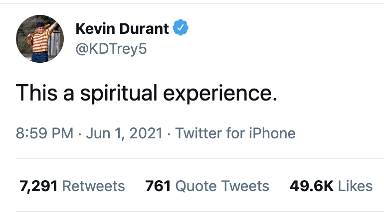 BleacherReport's tweet photo. KD’s reaction to Dame’s 55-PT game 😂 https://t.co/aoUF5rz2h4