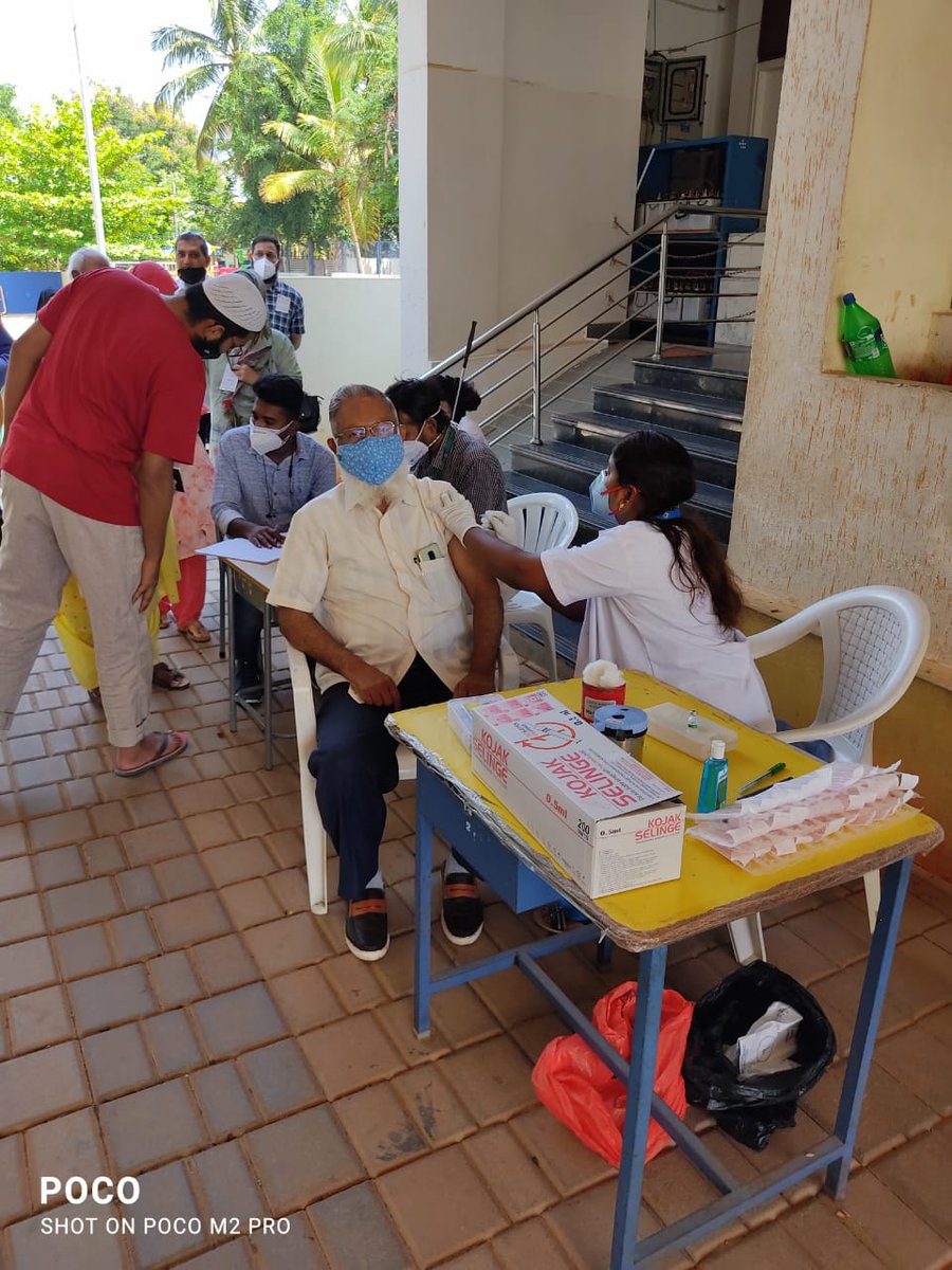 grovervj's tweet photo. Nice to see friend #SAHussain @SAHussa25658047 offer #InsightAcademy as a #vaccinationcamp for 45+ year olds.  More institutions will help #Bengalurians get vaccinated close to homes safely. @DrVaishnavi14 @BBMPCOMM @BbmpsplHealth @manjunathansui @nivedithalva https://t.co/P7Ygu6neQn