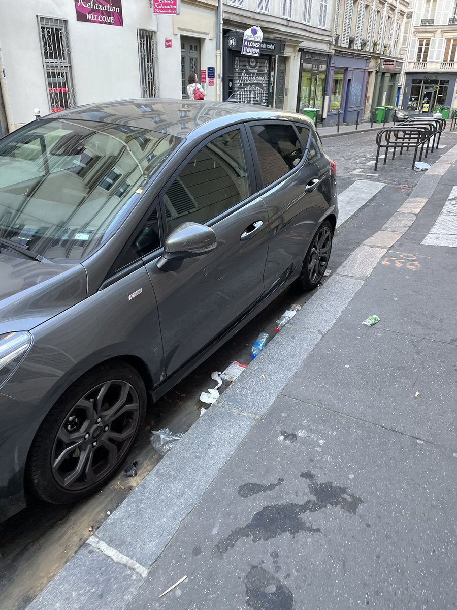 FloDemars's tweet image. Rue Clauzel, Paris 9ème ce Mercredi 2 Juin @Anne_Hidalgo #saccageparis