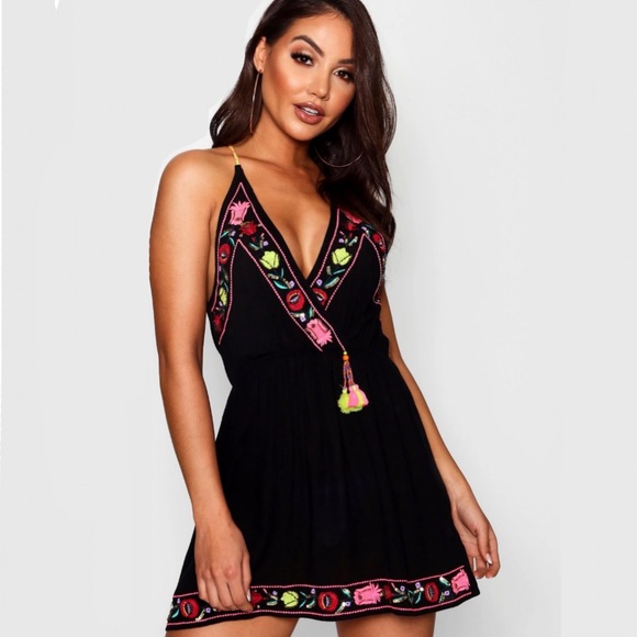 mrsrodgers__'s tweet photo. So good I had to share! Check out all the items I'm loving on @Poshmarkapp #poshmark #fashion #style #shopmycloset #boohoo: https://t.co/7ggDSXqeJw https://t.co/6lGlnrUdRT