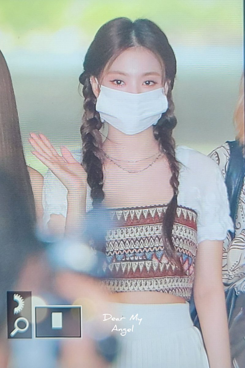 DearMyAngel0601's tweet photo. 210602 출근 프리뷰🐥

#프로미스나인  #FROMIS_9 
#이나경 #나경 #LeeNaGyung
#ナギョン https://t.co/SP322KQDX0