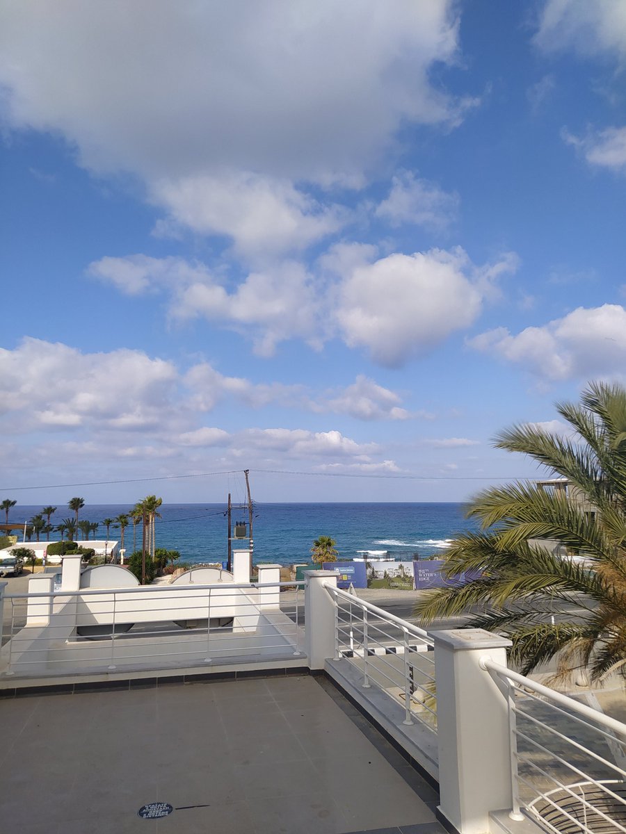 ShapeandShift's tweet image. We wish you a good morning and an awesome day ❤️🚀

Pscht: We are working on a cool new #Shopware plugin. Little hint: It is used as a hook in almost every wordpress installation 🤷🙈