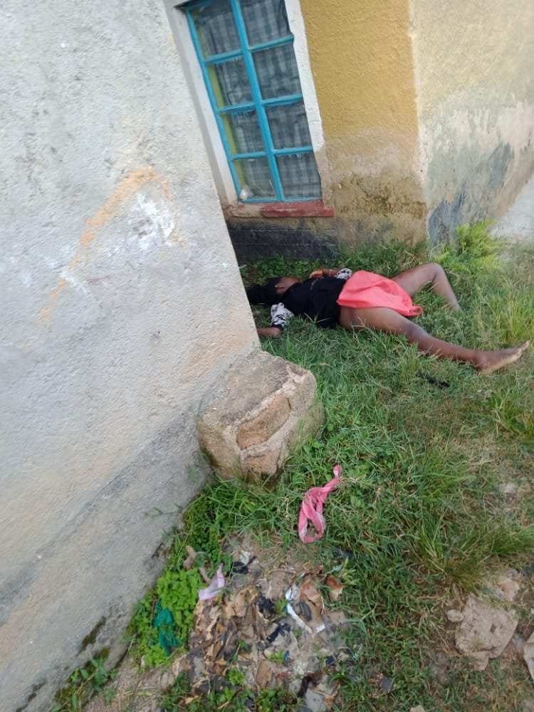 joelM_CEO's tweet photo. Masinde Muliro University comrades tunaumia this now I think is about the 15th case of death. We need security. We need security.  We need security. We came to learn not to be slaughtered the government must see this😭😭😭😭😭. Repost retweet. Like quote tweet to reach everyone https://t.co/Un4Ea5BFDD