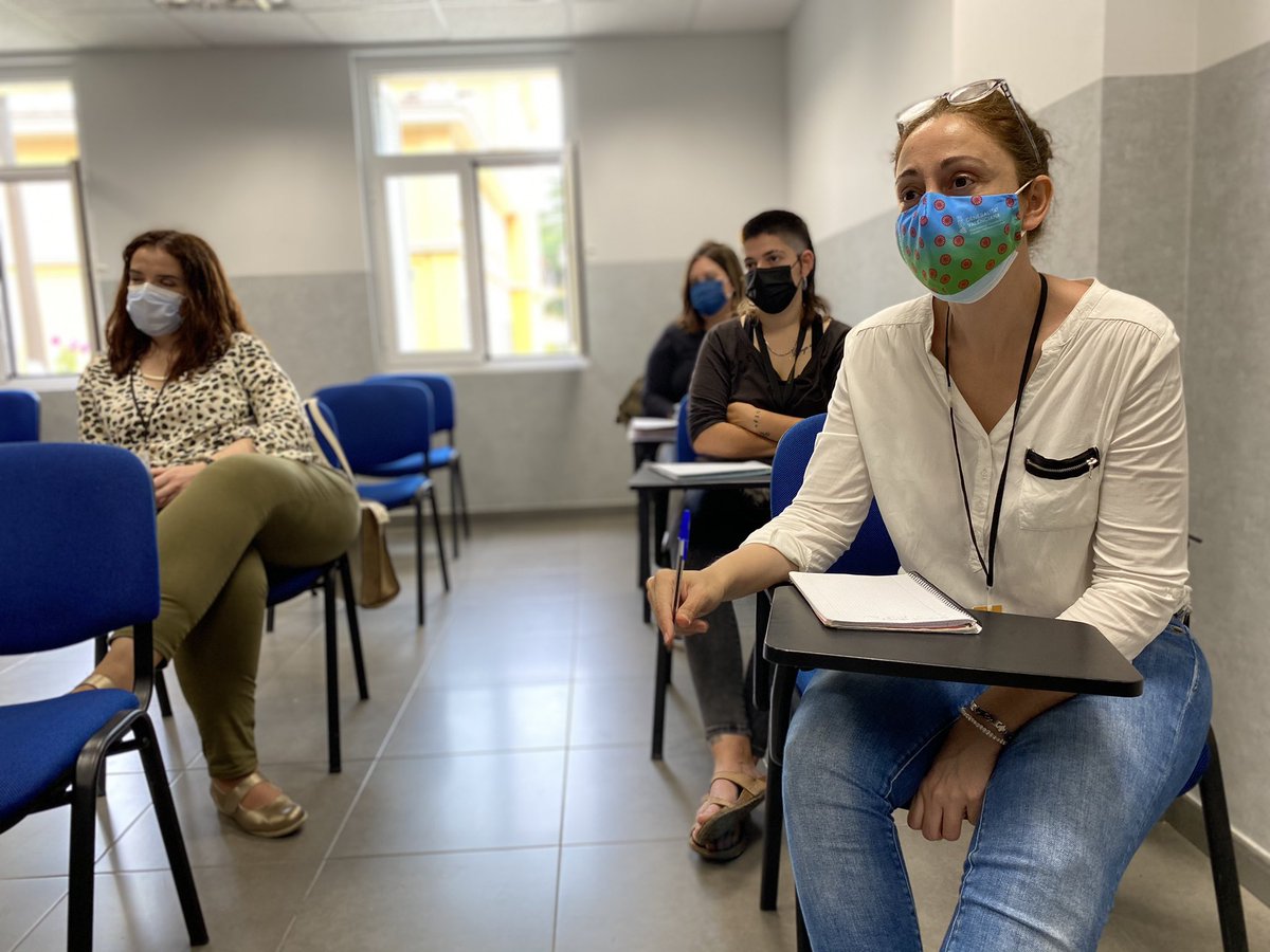 policialocalvlc's tweet photo. 🔴 Delictes d'odi
Reunió de @aaroncano_ per a abordar amb col·lectius, associacions i la fiscal de Delictes d'Odi, Susana Gisbert, la situació i els reptes a la nostra ciutat
@aaroncano_ : “Hi ha un augment d’odi. Hem de previndre i actuar” https://t.co/1l2vnfY5Rl