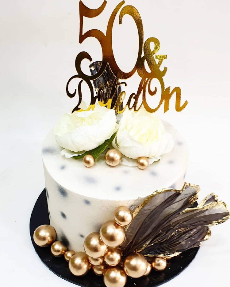 We create a mixture of beauty and a good feeling. 
We mixnbake it right.
You get happiness and enjoyment with our baked goods.
To order: 08037276296