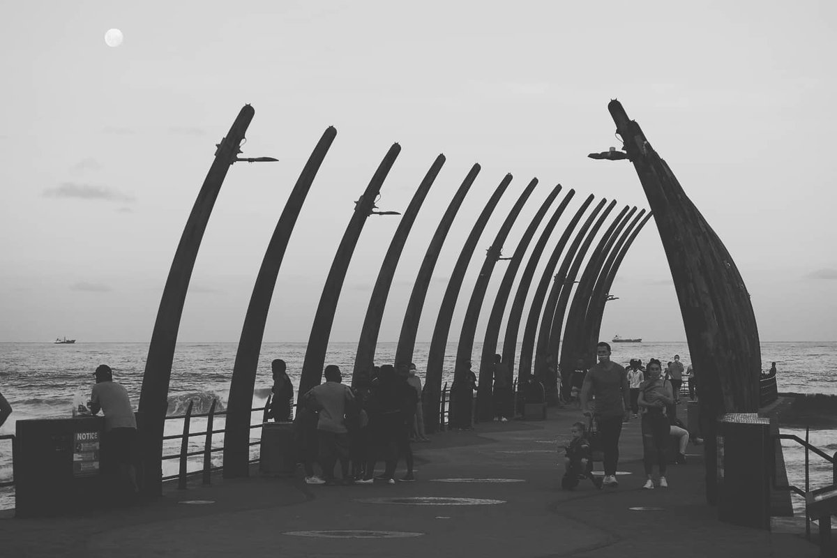 Daniel80182558's tweet photo. Afternoon walks with the moon out bright
#umhlanga #moonlight #promenade #photography #photooftheday #SouthAfrica https://t.co/2DCgXUi686
