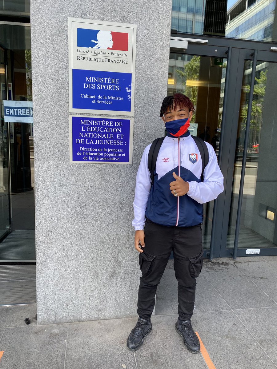 🗣 Concours d’éloquence, jour de finale pour Lyvans Yeponde 🙌 

Merci à <a href="/promethee_educ/">Prométhée Éducation</a> pour l’accompagnement 🤝 

#SMCaen #TeamSMC #JouonsLaCollectif <a href="/FondaCtionFoot/">Fondaction du Football</a>