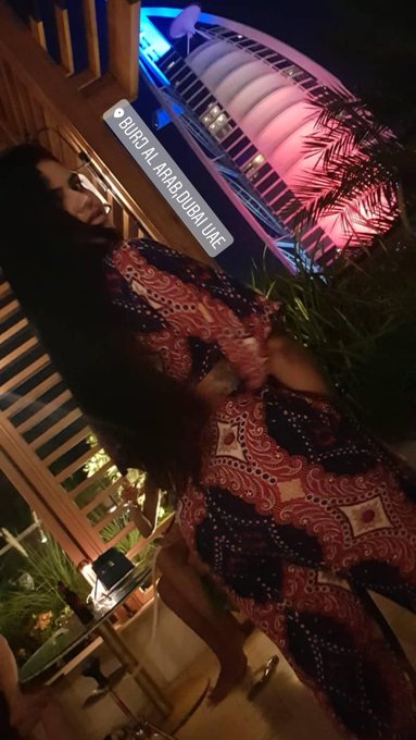I am in Dubai??? https://t.co/HTjfV4ZTYd