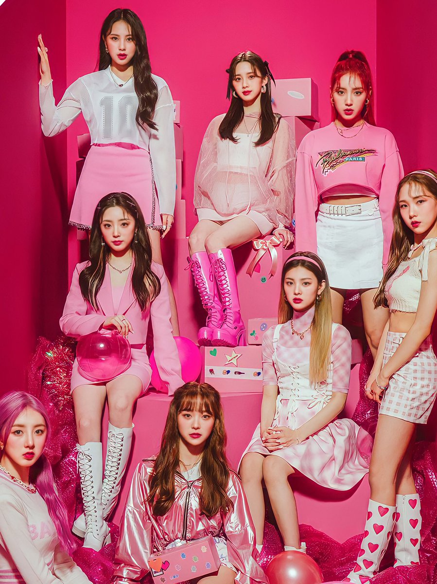 seeunyioon's tweet photo. ㅤ
there is no dark in our dictionary, we just know light and bright. sweetness come from our appearance, everyone used to hate on pink and sweet but, you can change your mind now you don't have much time. oh, dear… i am so sorry. you can't sit with us.  
ㅤ https://t.co/QlgFJ0PMPg