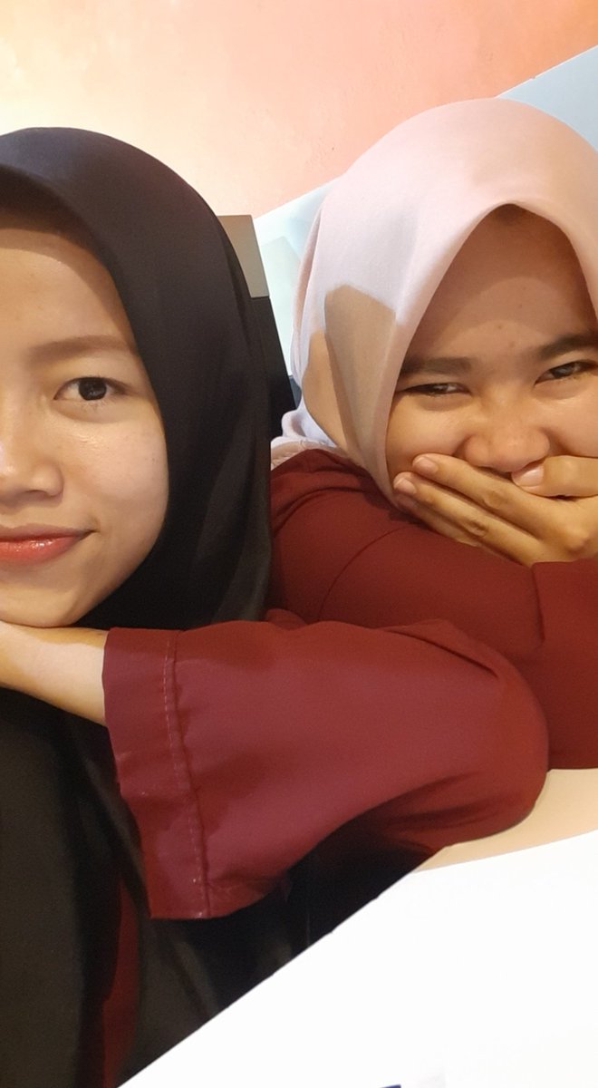 widian_bunga's tweet photo. Teman tempat persambatan 🌚 https://t.co/ES1w4VcbCY