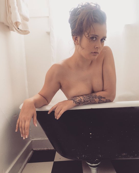 Nice long soak in the tub after some filming a beautifully passionate custom  💋  link in bio 💋 #onlyfans<a href="/tag/model"class="tags"><span>#model</span></a><a href="/tag/sexy"class="tags"><span>#sexy</span></a><a href="/tag/vintage"class="tags"><span>#vintage</span></a><a href="/tag/bathtub"class="tags"><span>#bathtub</span></a><a href="/tag/happypridemonth"class="tags"><span>#happypridemonth</span></a>