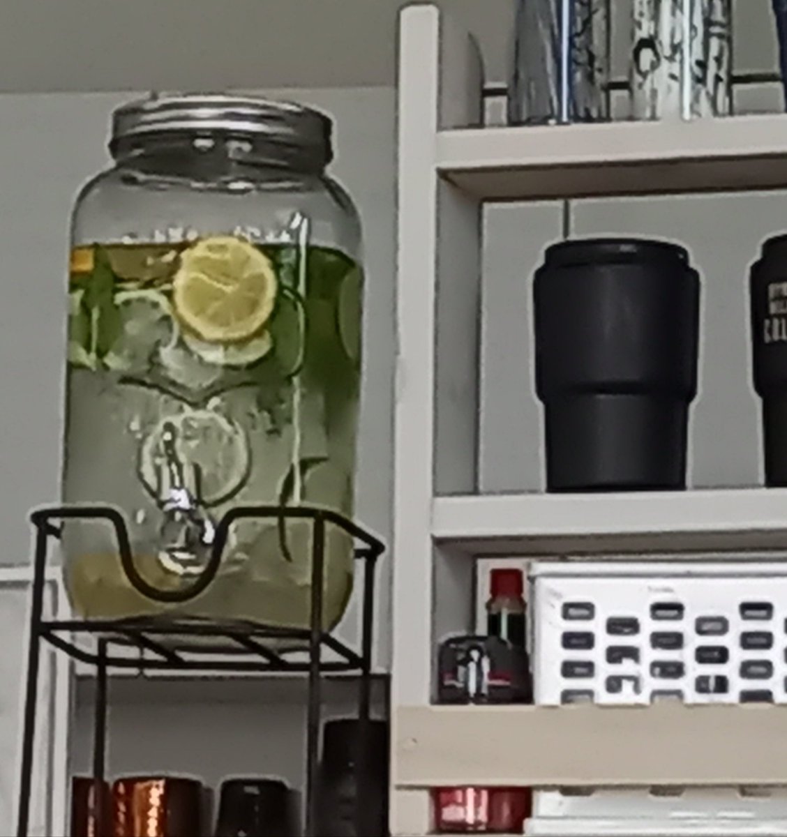 ドリンクディスペンサー ドリンクディスペンサー