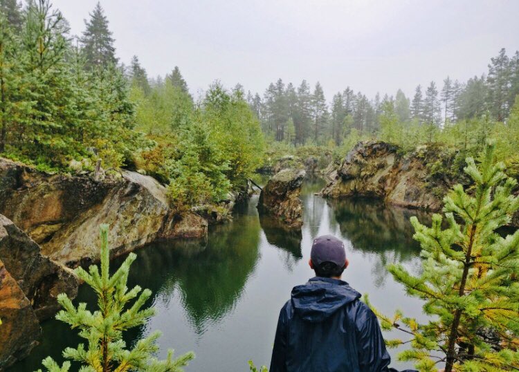 Liam_Geochem's tweet image. I’m #TeamSulfur for the #elementcup. Couple of my favourite field locations are very sulphuric.. Kisgruva sulphur mine in Kongsberg, Norway, an area rich in native sulphur, silver, and my old pals tellurium and selenium