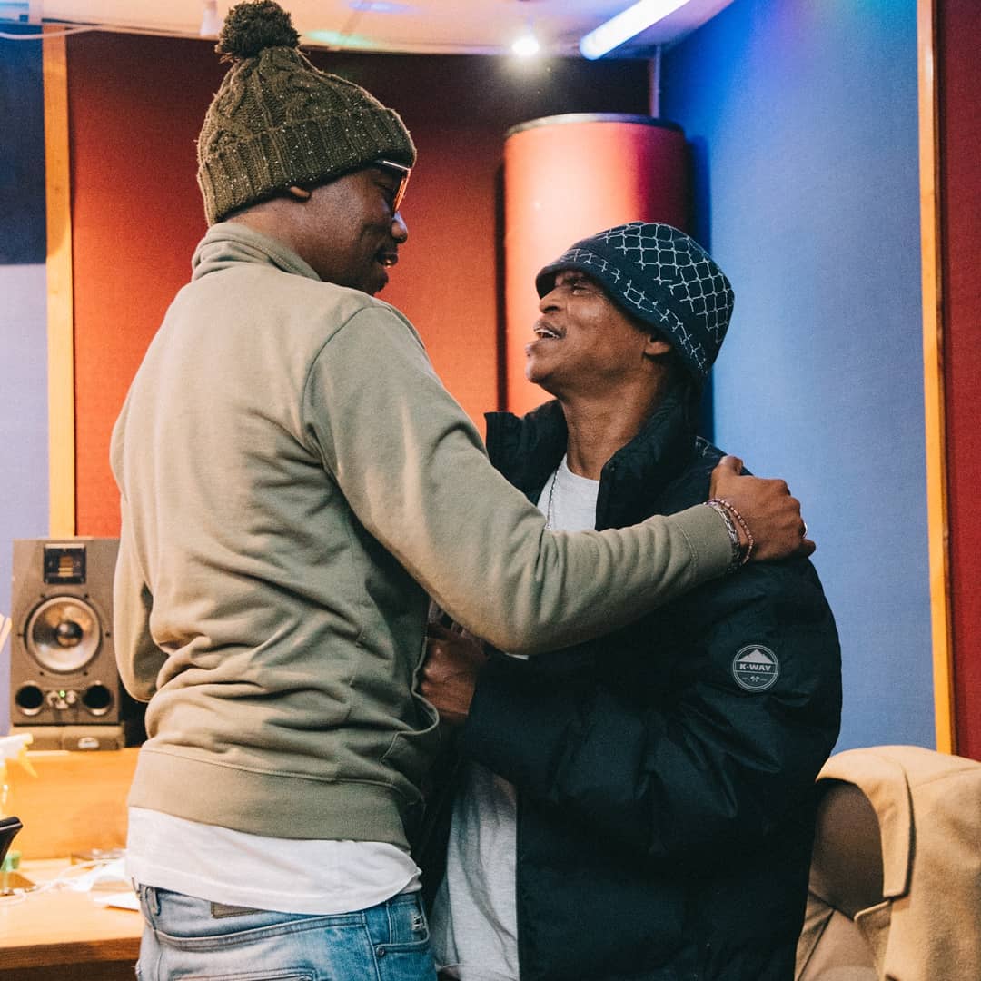 dakruk's tweet image. if you're going to make a classic debut album, go all the flippin way🤞.

last night's late studio session with Kabelo (Bouga Luv) x Mandla Spikiri (King Don Father) 👑

#ProtectTheVibes #AlbumMode #FullyIn