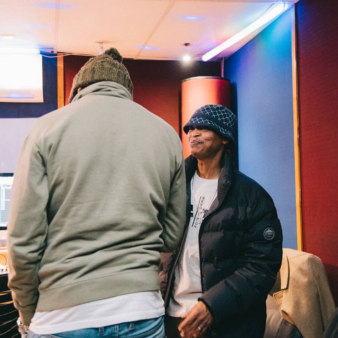 dakruk's tweet image. if you're going to make a classic debut album, go all the flippin way🤞.

last night's late studio session with Kabelo (Bouga Luv) x Mandla Spikiri (King Don Father) 👑

#ProtectTheVibes #AlbumMode #FullyIn