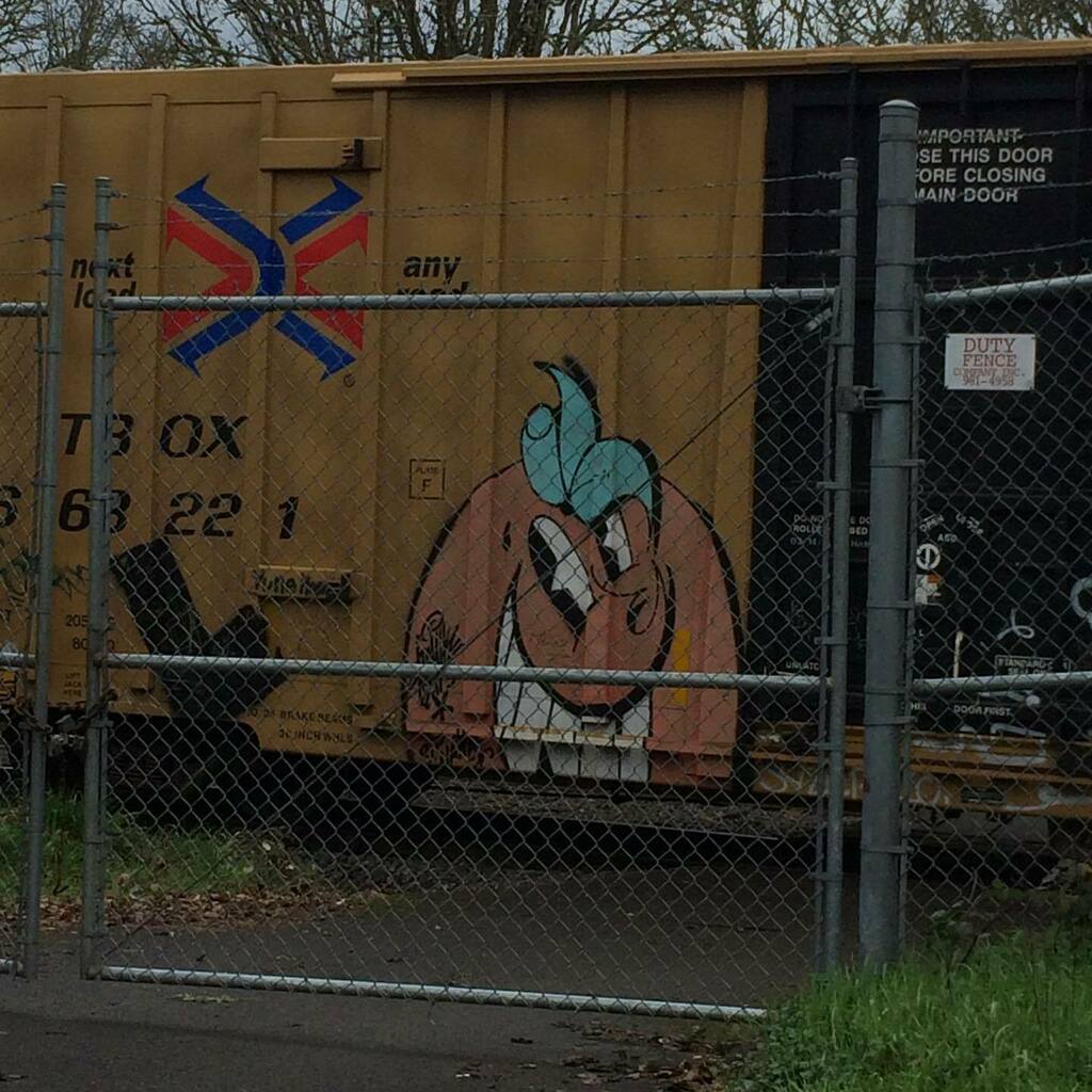 CreativLabz's tweet photo. New photo on @Flickr: ATOMIK #atomik #atomikgraffiti #benchingtrains #spraytrains #sprayground #graffitiworld #graffititrains #trainart #steelgiants #movingcanvas #montana94 #ironlak #molotowmarkers #molotow #graffstylea #gettingup https://t.co/wPCGtGu5LU