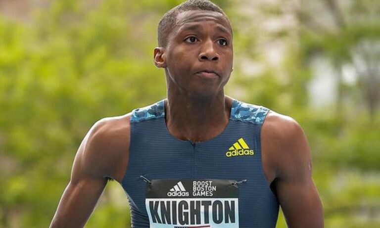 Ο 17χρονος Αμερικανός Έριον Νάιτον έσπασε το παγκόσμιο ρεκόρ του Γιουσέιν Μπόλτ στα 200μ με 20.11 που κράταγε απ το 2003!! Φανταστείτε τι έχουμε να δούμε απ αυτόν τον τύπο τα επόμενα χρόνια