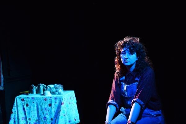 MyTheatreMates's tweet photo. ‘A charming production in an intimate & bubbly setting’: #IsobelWarner holds the stage for the majority of #TheLong Now at @EtceteraTheatre, doing so with impressive poise and energy, thinks @Vicky_Anderson @GutterStreet https://t.co/QsSWrZ7LWS https://t.co/aJUzXnFSLV