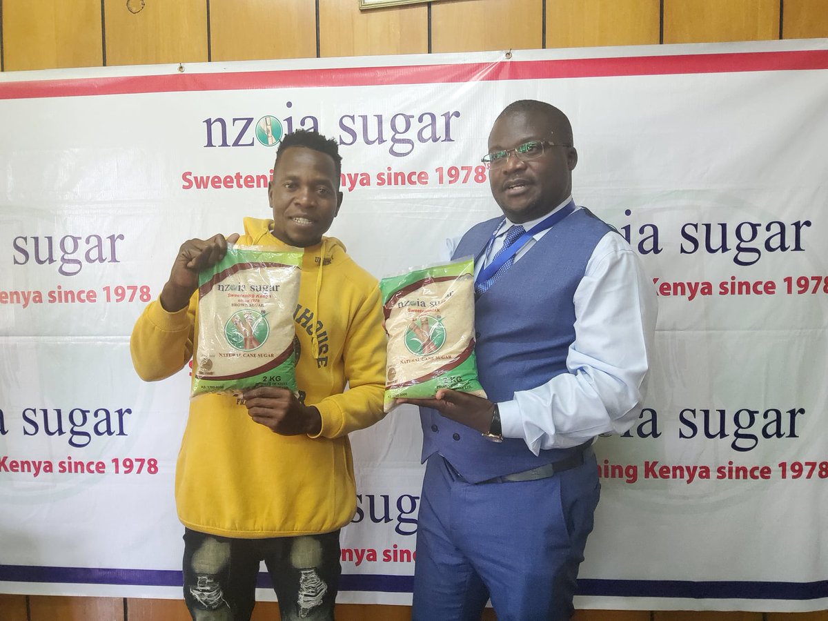 Nzoiasugar's tweet photo. Kikombe cha chai bora iliotengenezwa kwa sukari ya Nzoia ni mambo yote. #SweeteningKenya @MakWan @Ibrahadolwa @ElvisMukhwana @NgodaPat @KTDAFoundation @KenyaSugarBoard ^IA https://t.co/FNYsiDRRPF