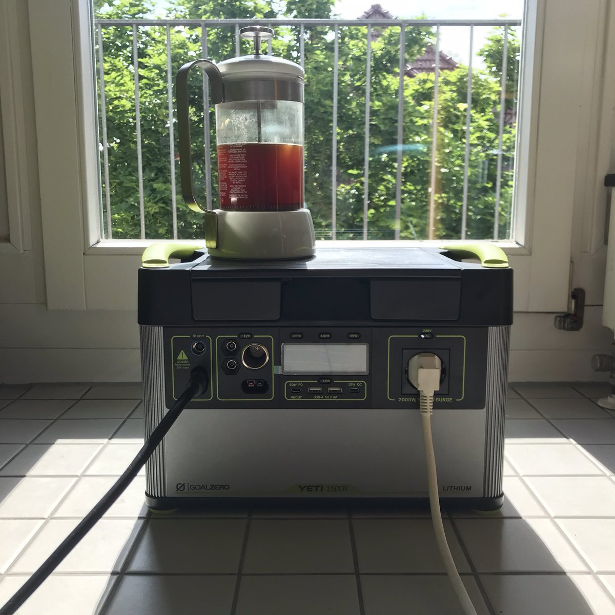 Made a #solar #coffee ☕️ with a <a href="/GoalZero/">Goal Zero</a> #lithium #battery charged with solar panels directly from the balcony. 

The refrigerator is also plugged in - it eases my mind that the food and icecream 🍦 and the beer is being cooled with solar power now ☀️