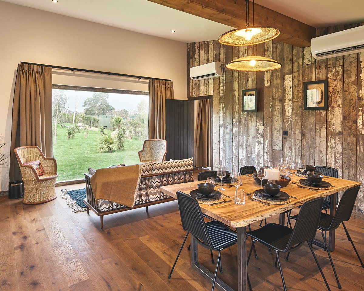 How does dining with the view of Cheetahs sound? Amazing, right? It did to us too and that's why we were soo excited to be the ones who were chosen to build the Cheetah lodges over at West Midland Safari Park!

#westmidlandsafaripark #whitehausbespoketimberframe