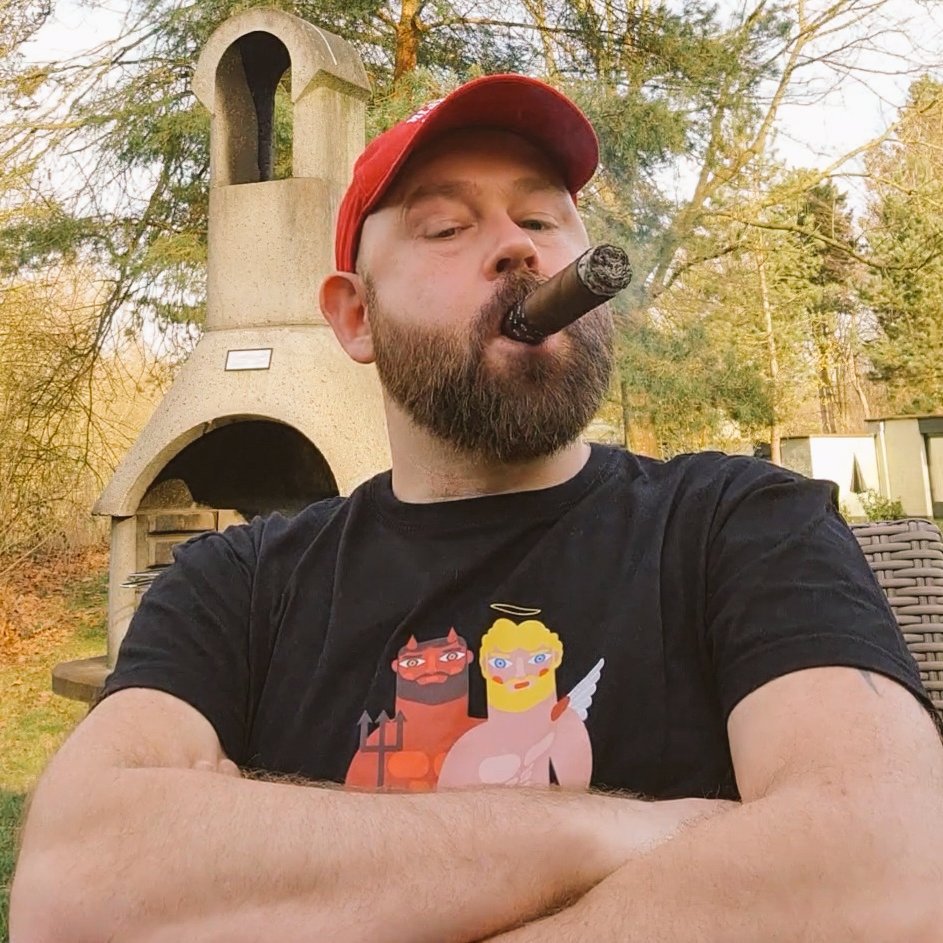 Dutchbear74 tweet media