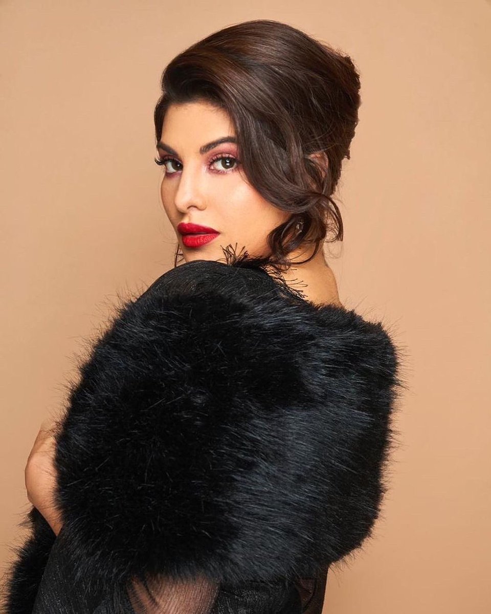 EastFMKenya's tweet photo. @Asli_Jacqueline bags a position in the prestigious 'TIMES 40 UNDER 40' list for her entrepreneurial spree with #SheRox. The list identifies and encourages entrepreneurs that have truly changed the game and our lovely #JacquelineFernandez is the only actor to make it to that list https://t.co/3iQEdg5Mrk