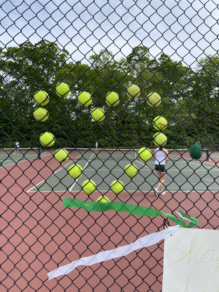 DHSPEHEALTH1's tweet photo. What a fantastic day it was for our Seniors yesterday. The collective efforts of Our Girls Tennis Program to make it a very special day were met with the highest levels of caring, thought, creativity, and love for their teammates. I was blown away by what they did! https://t.co/65SRMOiaFp