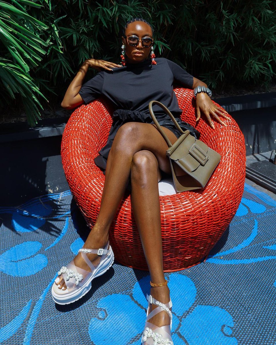 MAKE A STATEMENT: Alluring accessories give a flawless lift to every look, from colorful earrings that stand out, to bags in the perfect shade.

Shop this look and more in store at ALÁRA Lagos or via the WhatsApp virtual shopping link in bio.